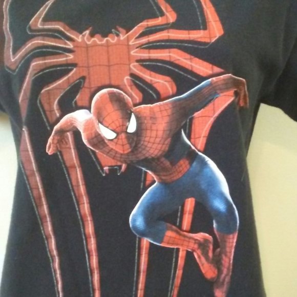 Boy's Spider-man tee - size small - Picture 2 of 3